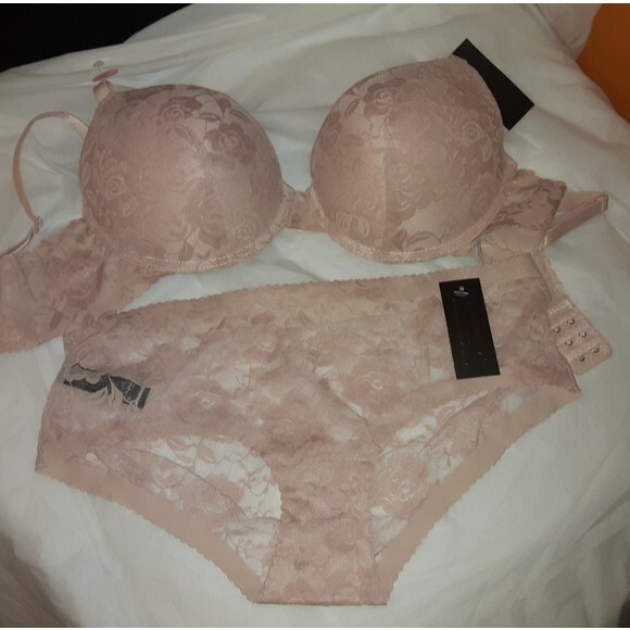Youmita Peach Whip Lace Demi 36C Bra & Coordinating Medium Seamless Panty NWT - Picture 11 of 11